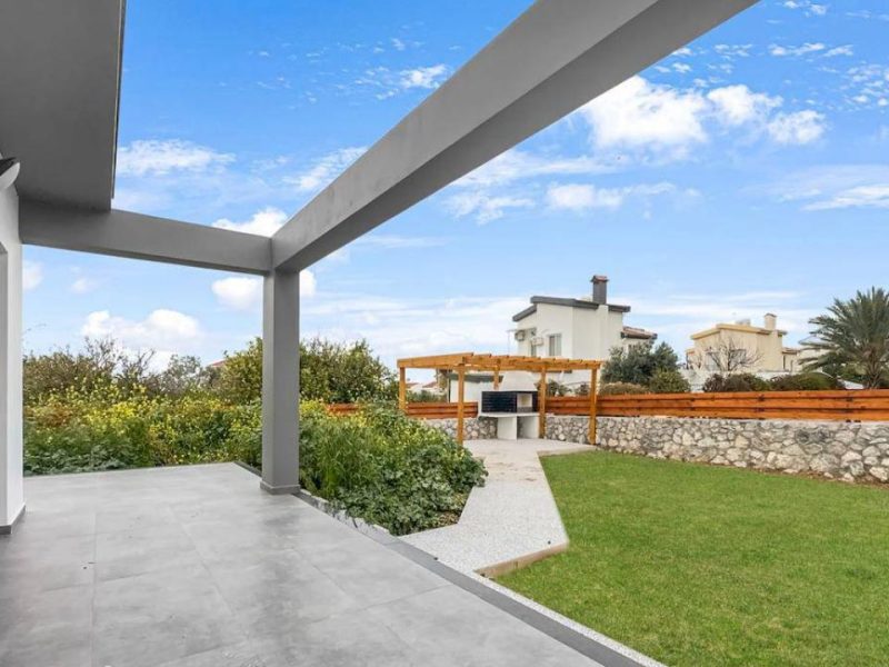 Villa 3+1 in Girne, Alsancak